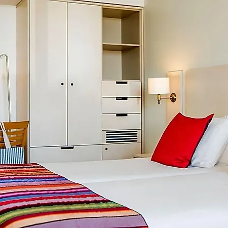 Londres / Cascais Hotel 3*