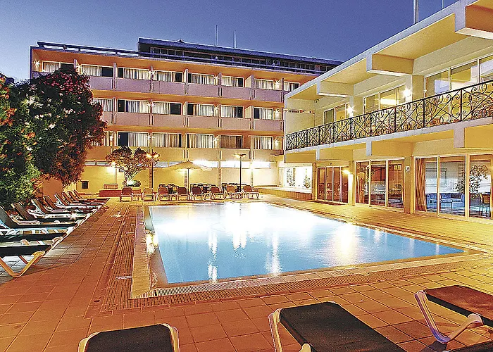 Hotel Londres / Cascais 3*